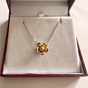 18k solid yellow gold flower necklace 16inches